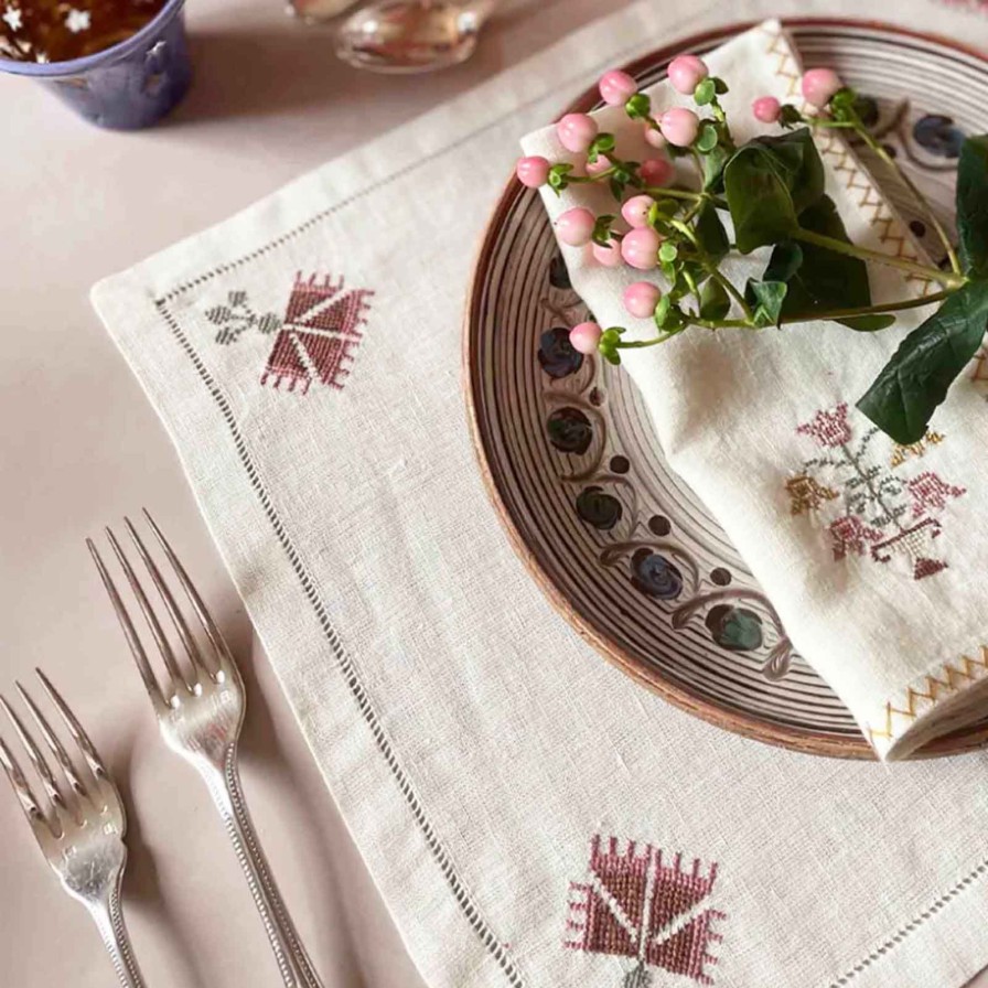 Dining Malaika | Ottoman Carnation Placemat