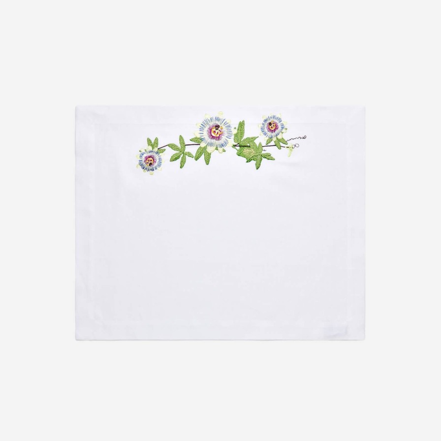 Dining Marie de Fels | Passion Flower Embroidered Placemat